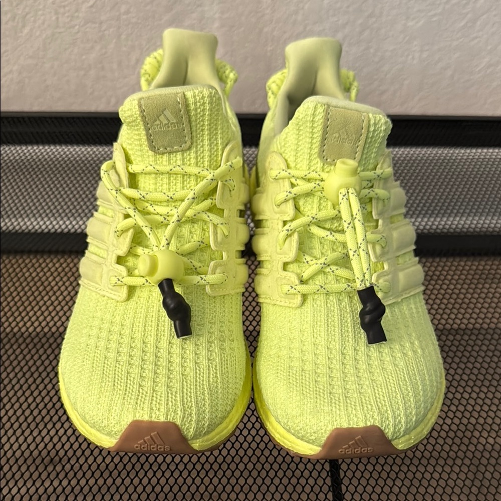 Adidas x IVY PARK Ultraboost Men’s 6 / Women’s 7 - Picture 4 of 8